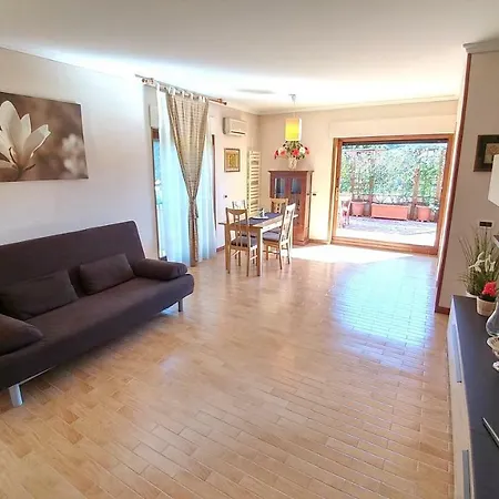 Terrace22 - Delizioso Attico Ben Collegato Apartman *